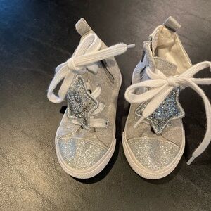 Cat & Jack Silver Glitter Star Sneakers